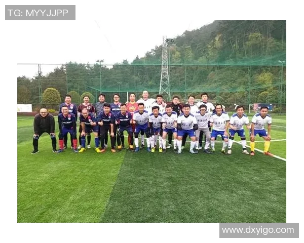 深圳足球队荣登足球团队协作排行榜首位展现卓越团队精神与默契配合