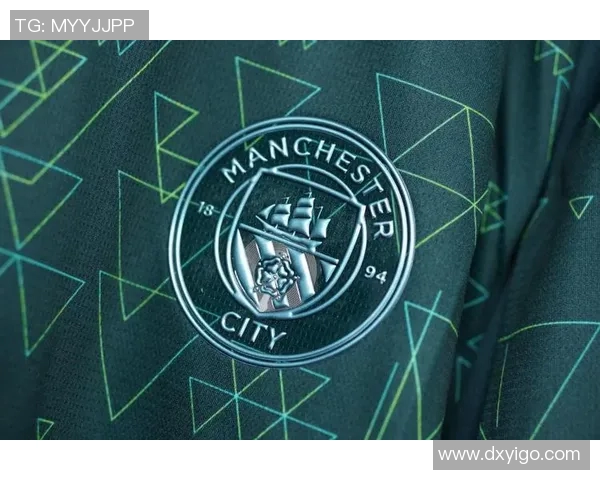 足球明星球衣交易热潮背后的市场机遇与球迷文化探讨