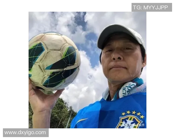 内地与香港足球明星的璀璨星途与传奇故事探秘